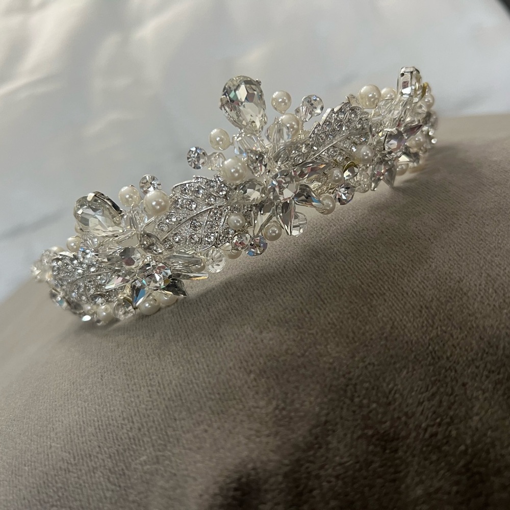 Elegant Silver Crystal and Pearl Tiara